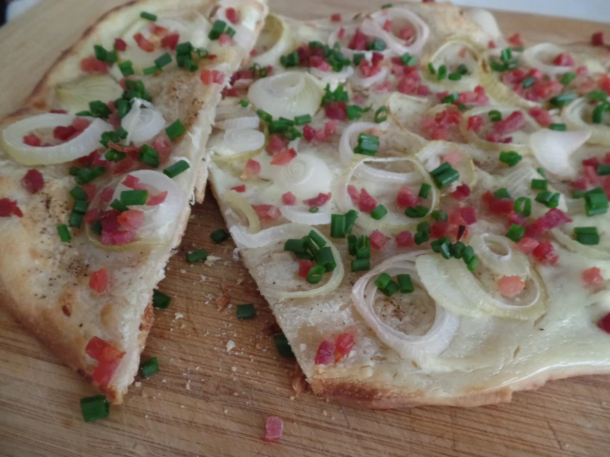 Rezept: Elsässer Flammkuchen Bild Nr. 14632 Elsässer Flammkuchen - Rezept - Bild Nr. 14632