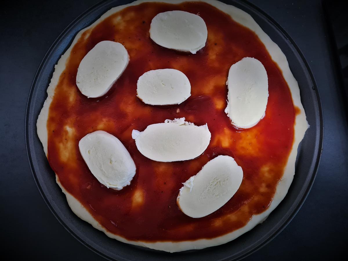 Pizza Rucola Schinken - Rezept - Bild Nr. 14652