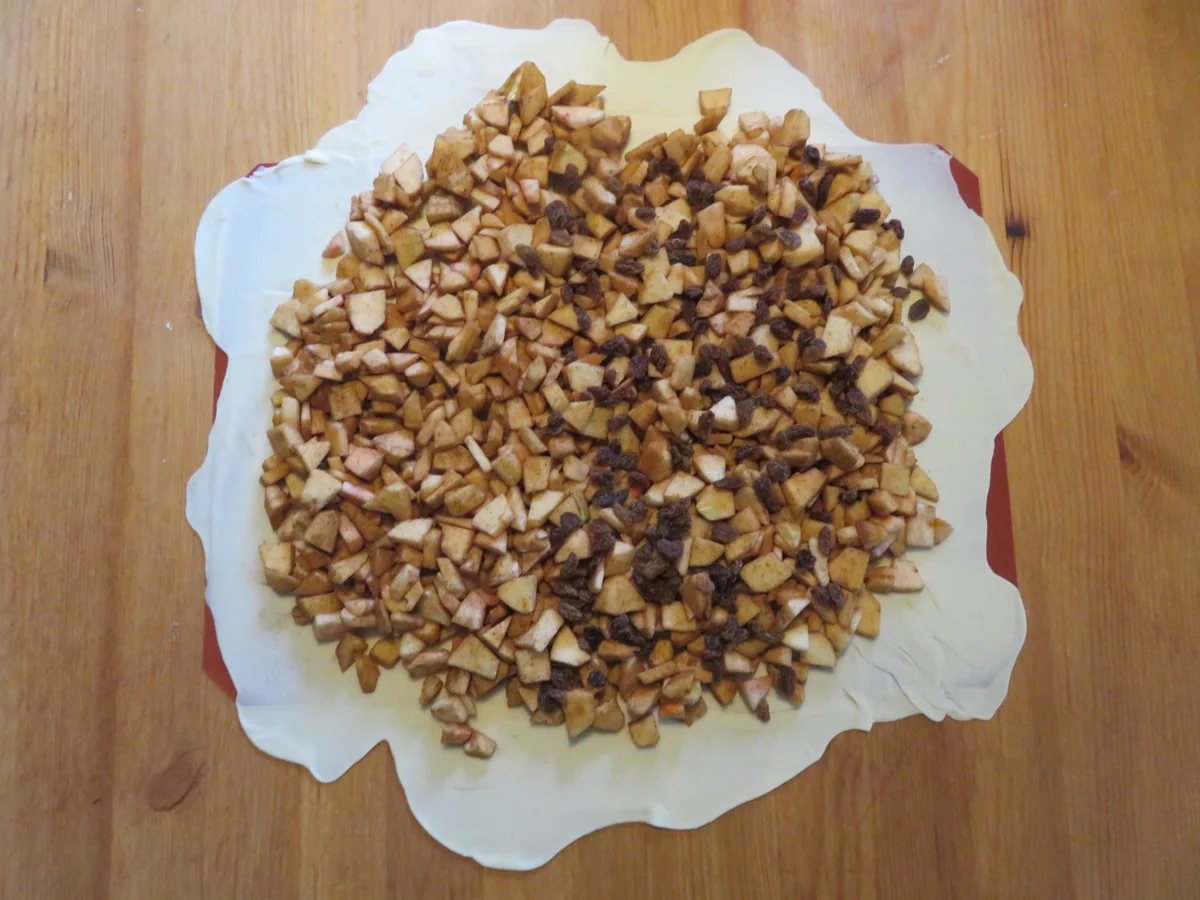 Rezept: Apfelstrudel mit Mandel-Vanille-Sauce Bild Nr. 14659 Apfelstrudel mit Mandel-Vanille-Sauce - Rezept - Bild Nr. 14659