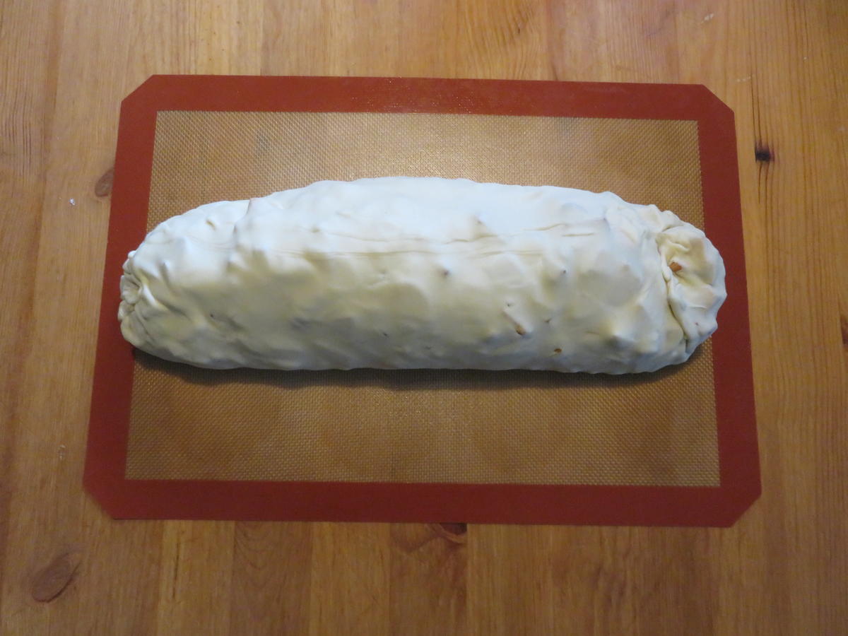 Apfelstrudel mit Mandel-Vanille-Sauce - Rezept - Bild Nr. 14661