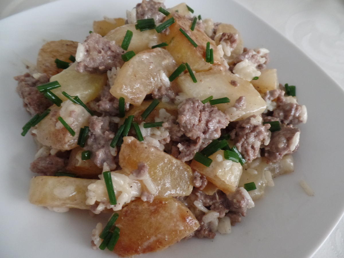 Schmorgurken-Pfanne mit Hackfleisch und Reis - Rezept - kochbar.de