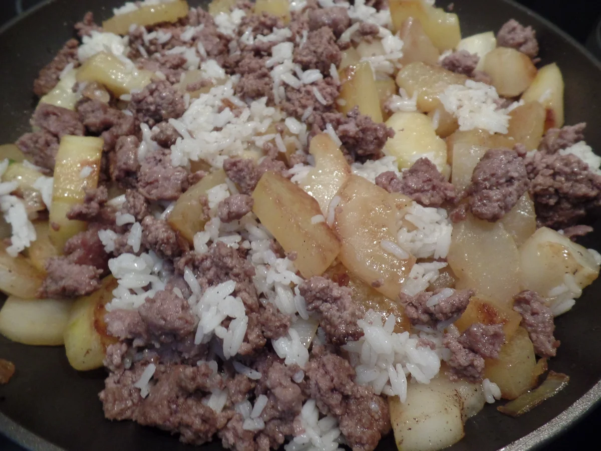 Rezept: Schmorgurken-Pfanne mit Hackfleisch und Reis Bild Nr. 14671 Schmorgurken-Pfanne mit Hackfleisch und Reis - Rezept - Bild Nr. 14671