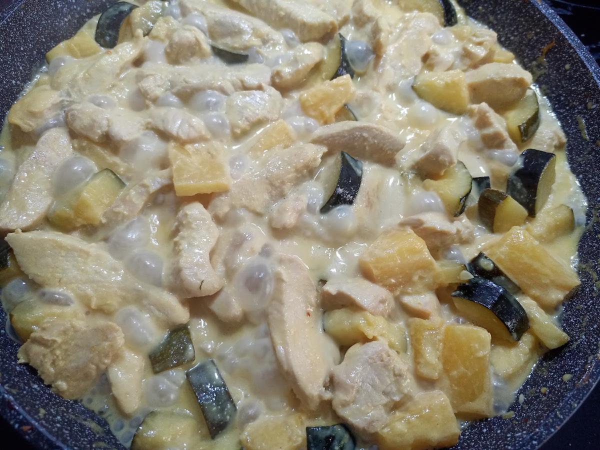 Curry-Ananas-Huhn mit Zucchini - Rezept - Bild Nr. 14666