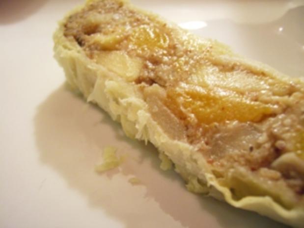 Mehlspeisen: Apfel-Pfirsich-Nuss Strudel - Rezept - kochbar.de