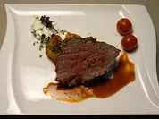 Wagyu Filet, Jus, gratinierten Cherrytomaten und Smashed Potatoes - Rezept - Bild Nr. 14664