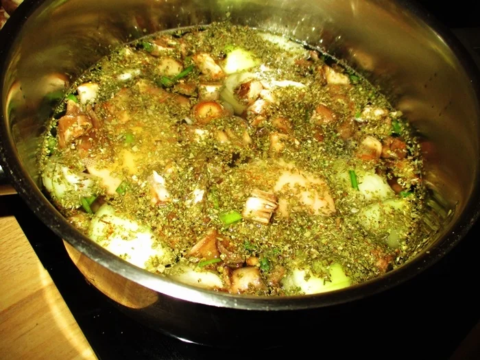 Rezept: Champignon-Nudeleintopf Bild Nr. 14666 Champignon-Nudeleintopf - Rezept - Bild Nr. 14666