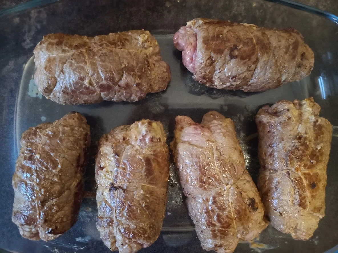 Rinder Rouladen in pfiffiger Rotwein Sauce - Rezept - Bild Nr. 14689