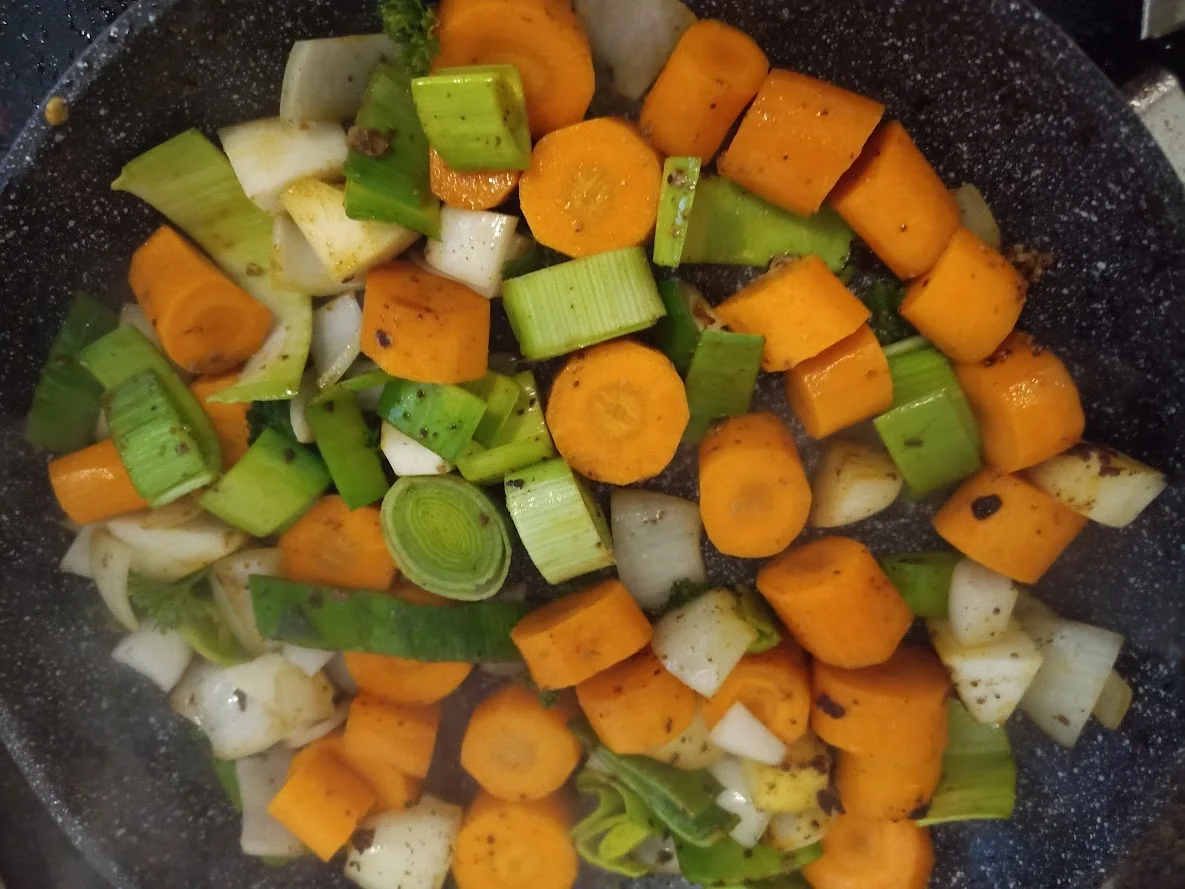 Rinder Rouladen in pfiffiger Rotwein Sauce - Rezept - Bild Nr. 14690