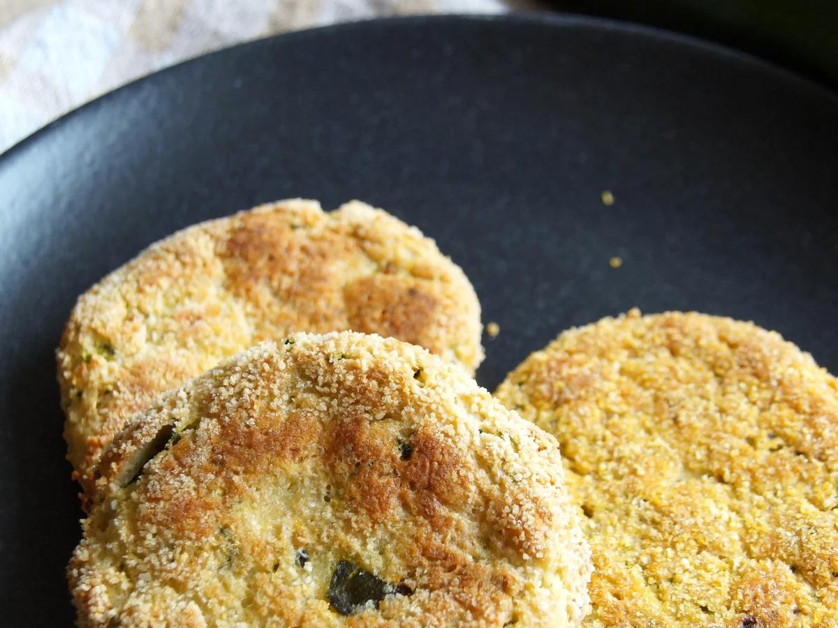 Zucchini-Manouri-Puffer - Rezept - Bild Nr. 2