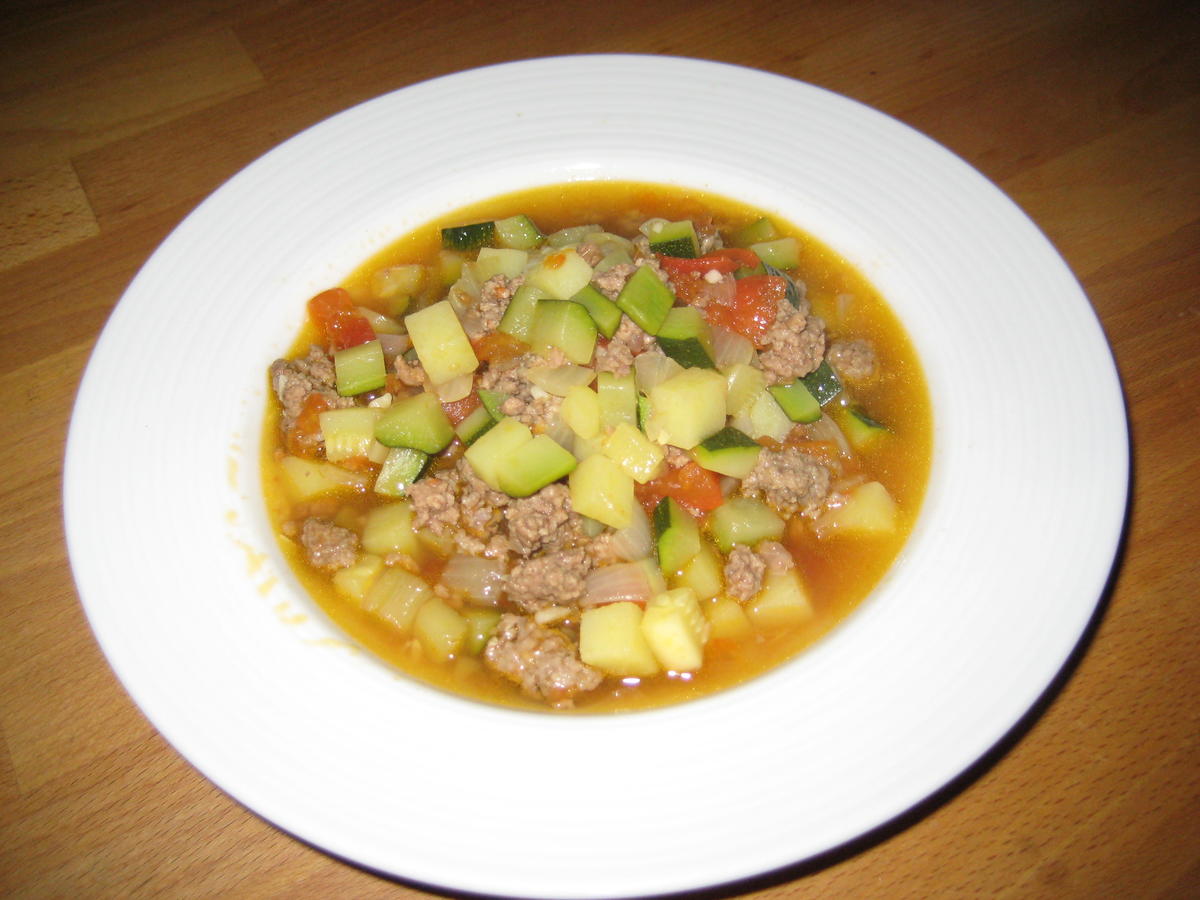 Gemüse-Suppe mit Hack - Rezept - Bild Nr. 14683