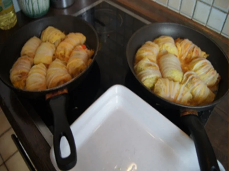 Chinakohl Rouladen mit pikanter Sauce - Rezept - Bild Nr. 14698
