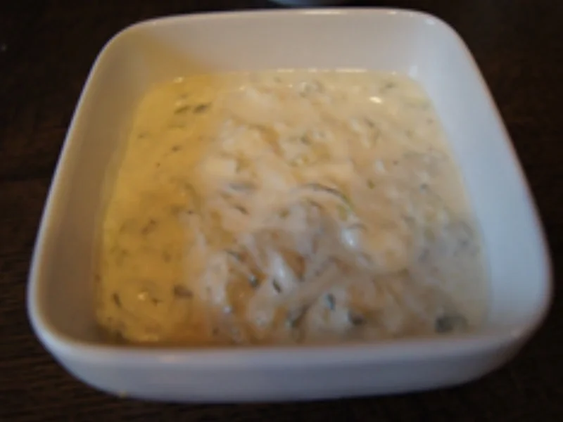 Rezept: Currybratwürste mit Tzatziki Bild Nr. 5 Currybratwürste mit Tzatziki - Rezept - Bild Nr. 5