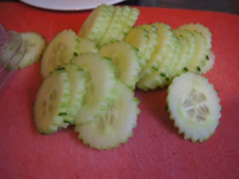 Rezept: Currybratwürste mit Tzatziki Bild Nr. 7 Currybratwürste mit Tzatziki - Rezept - Bild Nr. 7