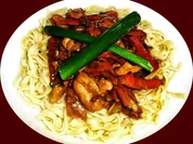 Rezept: Hรผhnchen asiatischer Art auf Mie- Nudeln - kulinarische Weltreise Bild Nr. 14689 Hรผhnchen asiatischer Art auf Mie- Nudeln - kulinarische Weltreise - Rezept - Bild Nr. 14689