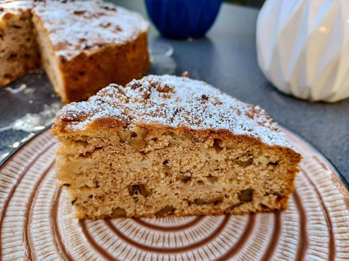 Rezept: Apfelkuchen mit Walnüssen Bild Nr. 2 Apfelkuchen mit Walnüssen - Rezept - Bild Nr. 2