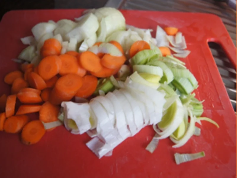 Spanferkel mit Sauce, Sauerkraut und Servietten Knödel - Rezept - Bild Nr. 7