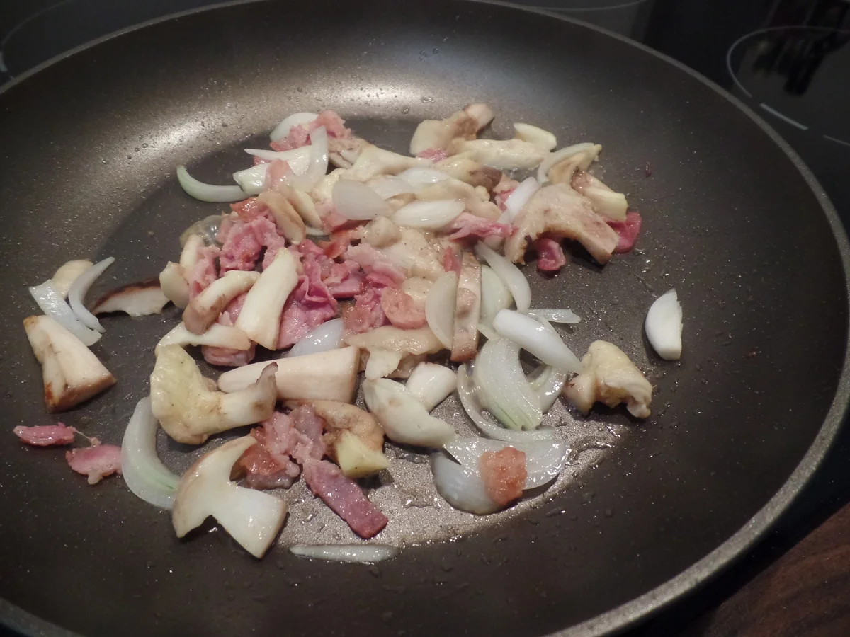 Rezept: Pilz-Nudeln Bild Nr. 14693 Pilz-Nudeln - Rezept - Bild Nr. 14693