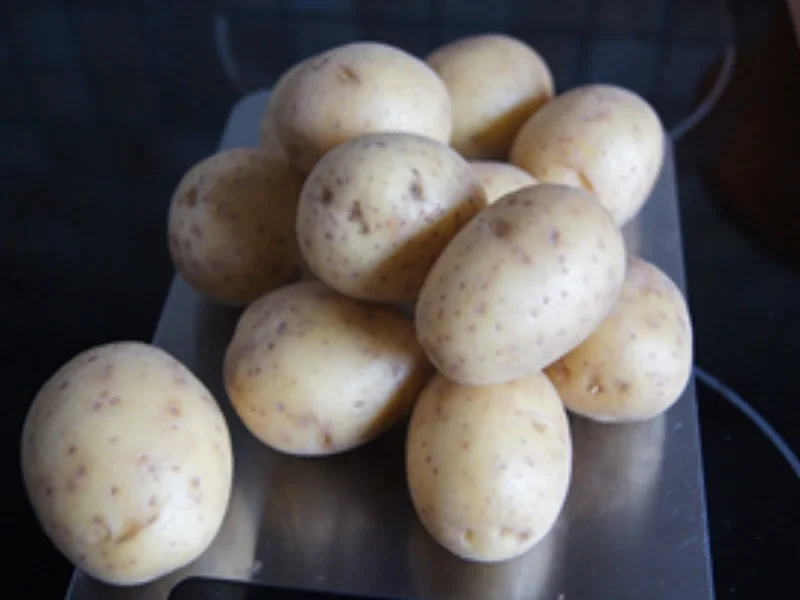 Bratkartoffeln mit Rote Bete Salat und Spanferkelsülze im Glas - Rezept - Bild Nr. 14700