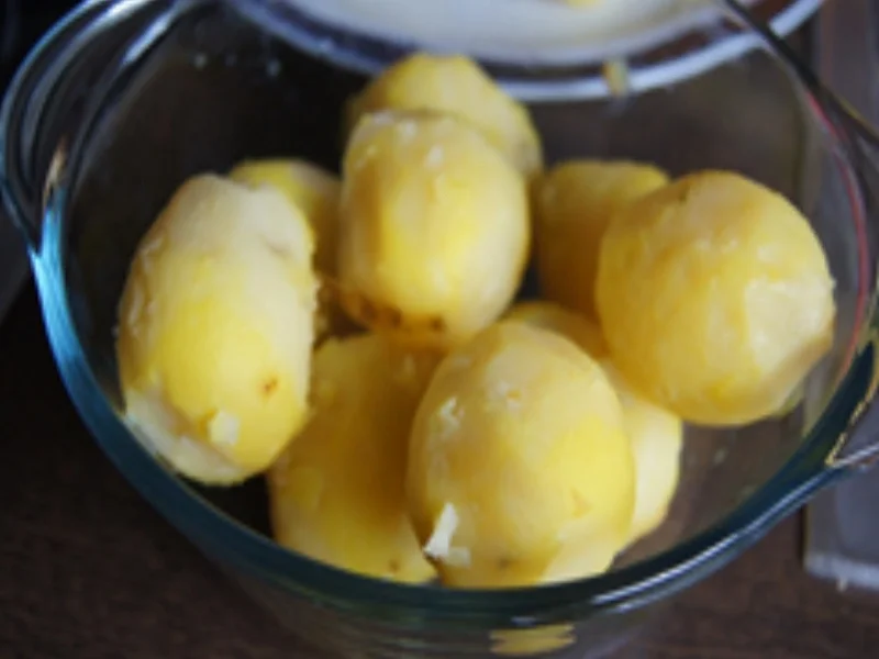 Bratkartoffeln mit Rote Bete Salat und Spanferkelsülze im Glas - Rezept - Bild Nr. 14701