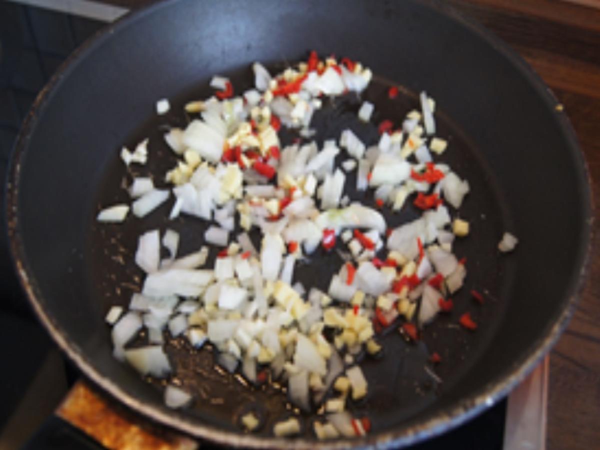 Herzhafte Steinpilzpfanne mit Servietten Knödeln - Rezept - Bild Nr. 14703