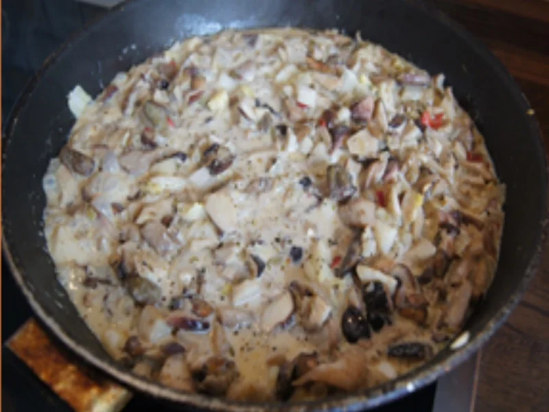 Herzhafte Steinpilzpfanne mit Servietten Knödeln - Rezept - Bild Nr. 14707