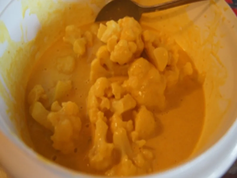 Frittierter Blumenkohl im Bierteig mit Möhrenbuletten und Kartoffelstampf - Rezept - Bild Nr. 14703