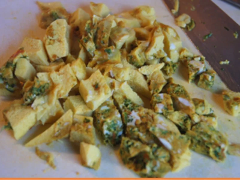 Rezept: Hühnersuppe mit pikanten Eierstich und Gabel Spaghetti Bild Nr. 10 Hühnersuppe mit pikanten Eierstich und Gabel Spaghetti - Rezept - Bild Nr. 10