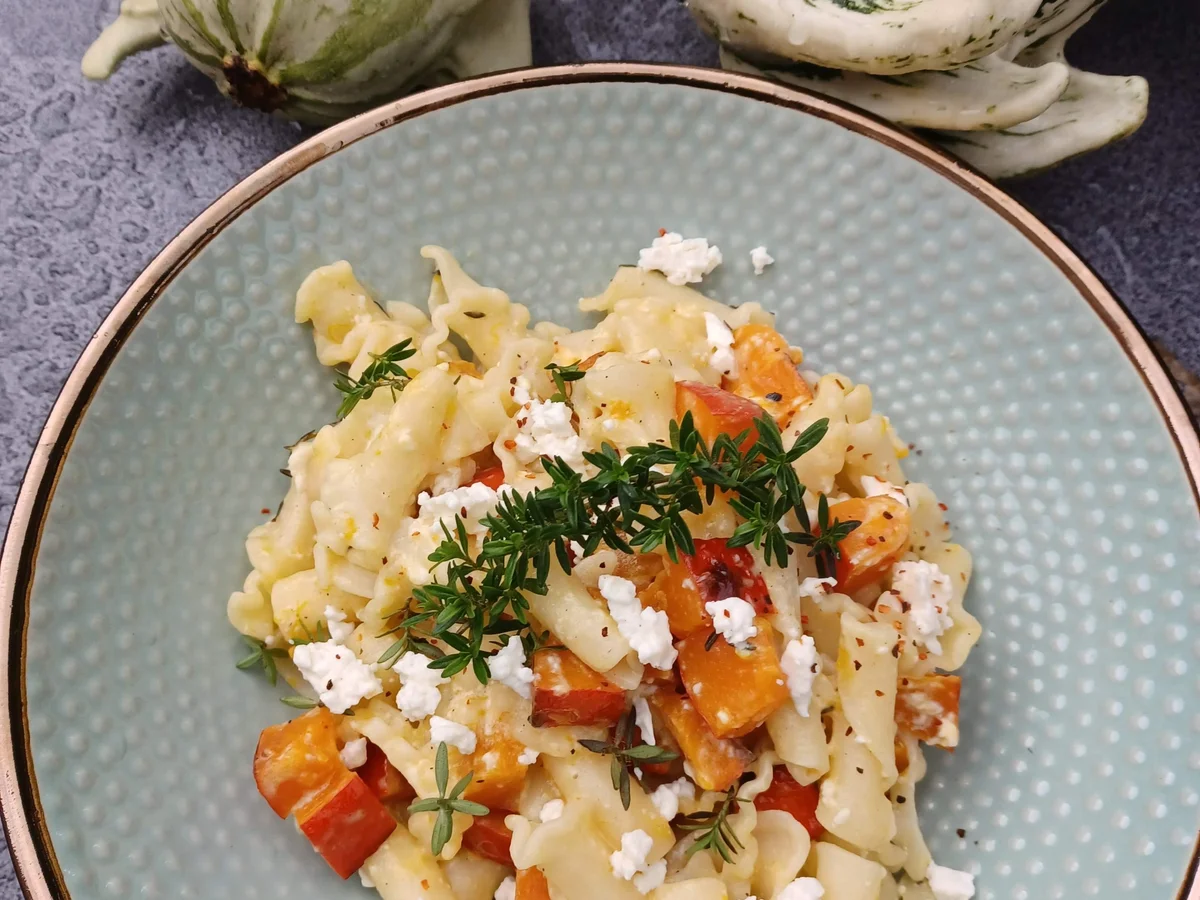 Nudelpfanne mit Hokkaido Kürbis - Rezept - Bild Nr. 2