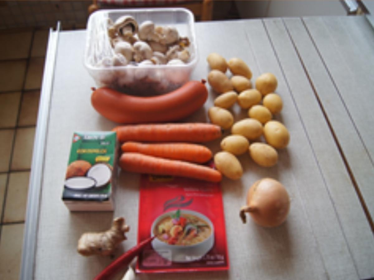 Gelbe Curry-Gemüse-Pfanne mit Fleischwust - Rezept - Bild Nr. 3