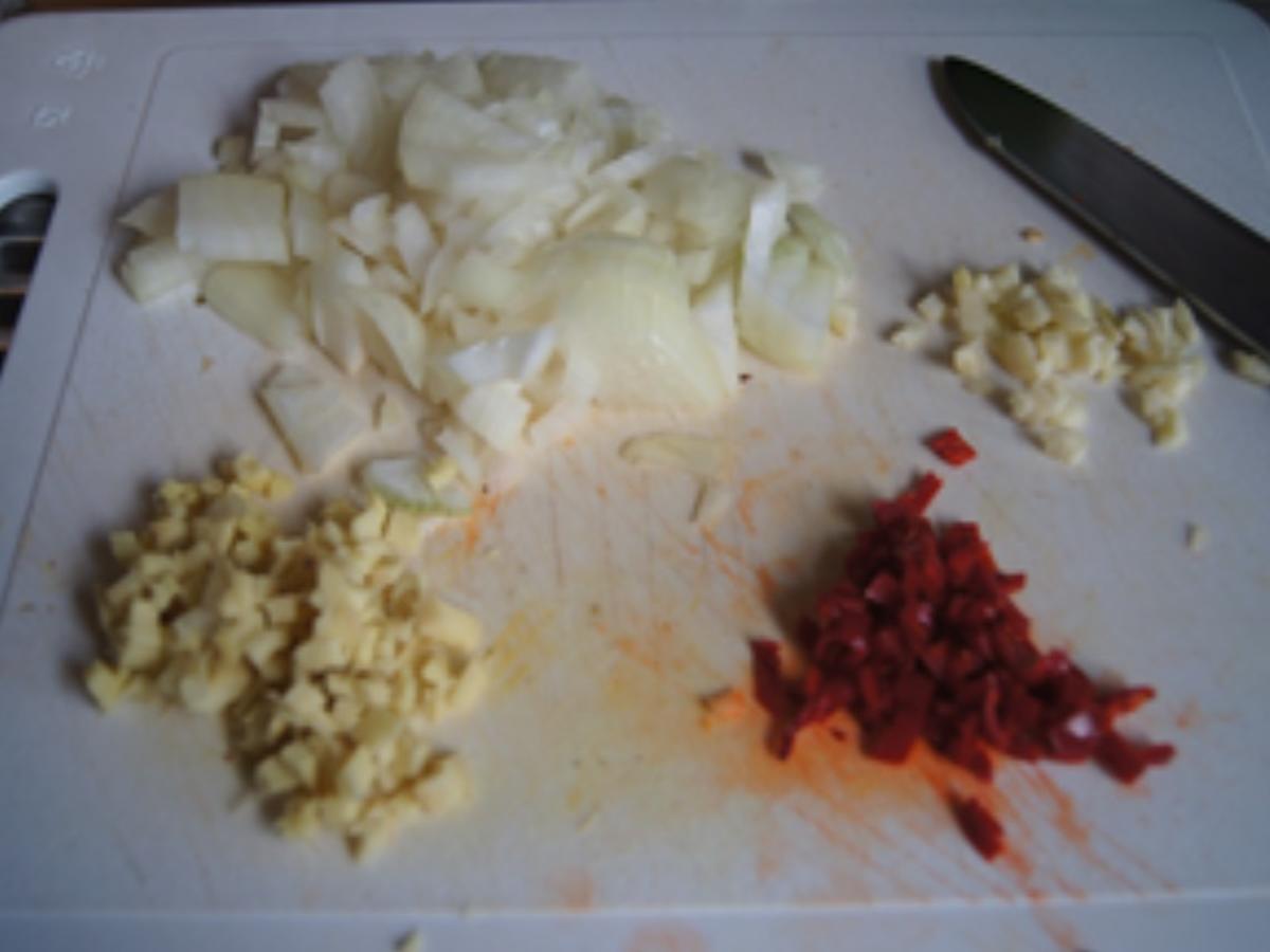 Gelbe Curry-Gemüse-Pfanne mit Fleischwust - Rezept - Bild Nr. 9