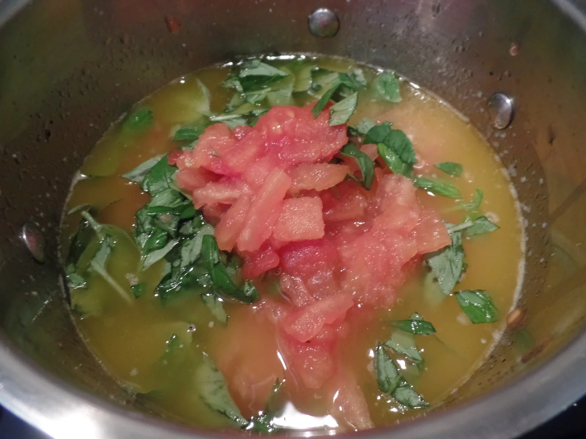 Spaghetti-Nester mit Tomaten-Hollandaise - Rezept - Bild Nr. 14715