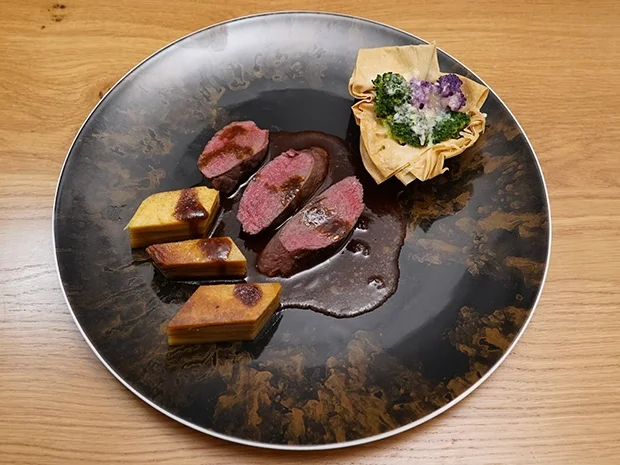 Glücksreh mit Baumkuchen und Gemüse im Knuspernest - Rezept - Bild Nr. 2