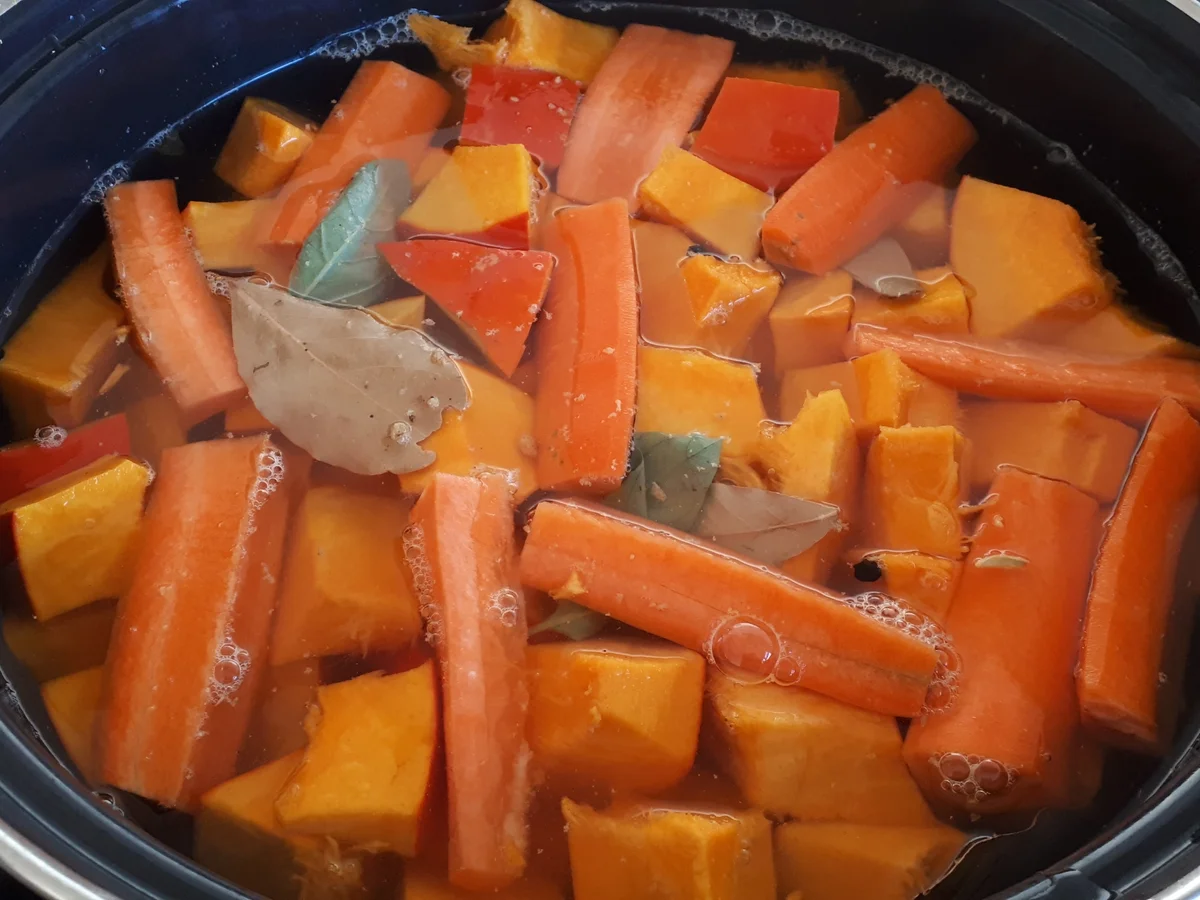 Rezept: HOKAMÖPA ~ Kürbissuppe Bild Nr. 14821 HOKAMÖPA ~ Kürbissuppe - Rezept - Bild Nr. 14821