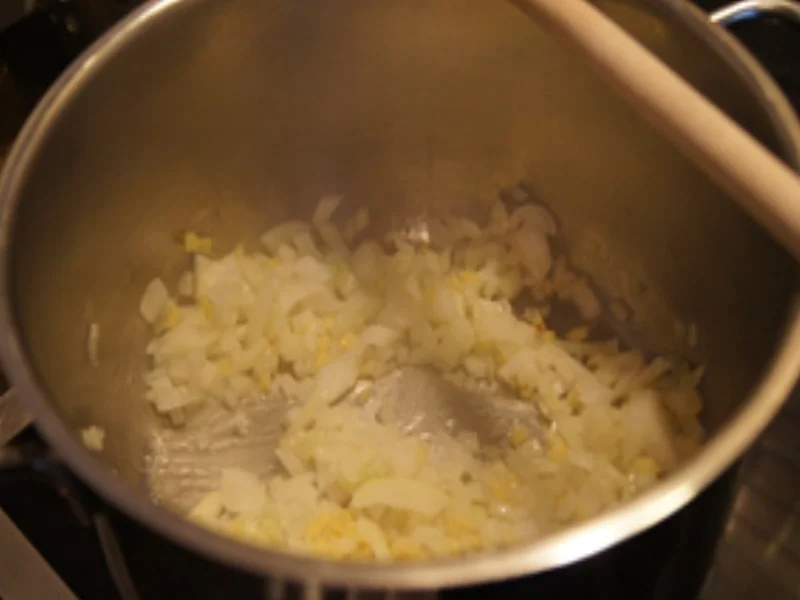 Rote-Bete-Suppe mit Fleischwurst und Wachteleiern - Rezept - Bild Nr. 14711