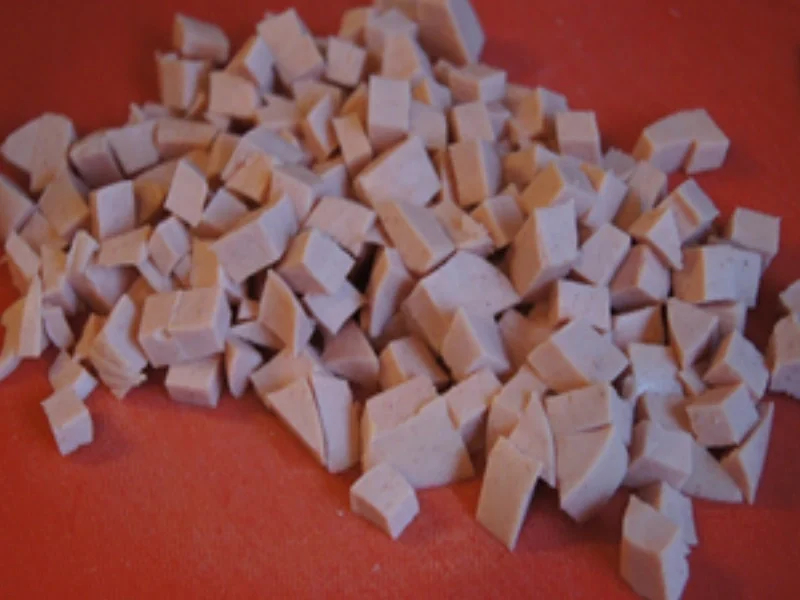 Rote-Bete-Suppe mit Fleischwurst und Wachteleiern - Rezept - Bild Nr. 14715