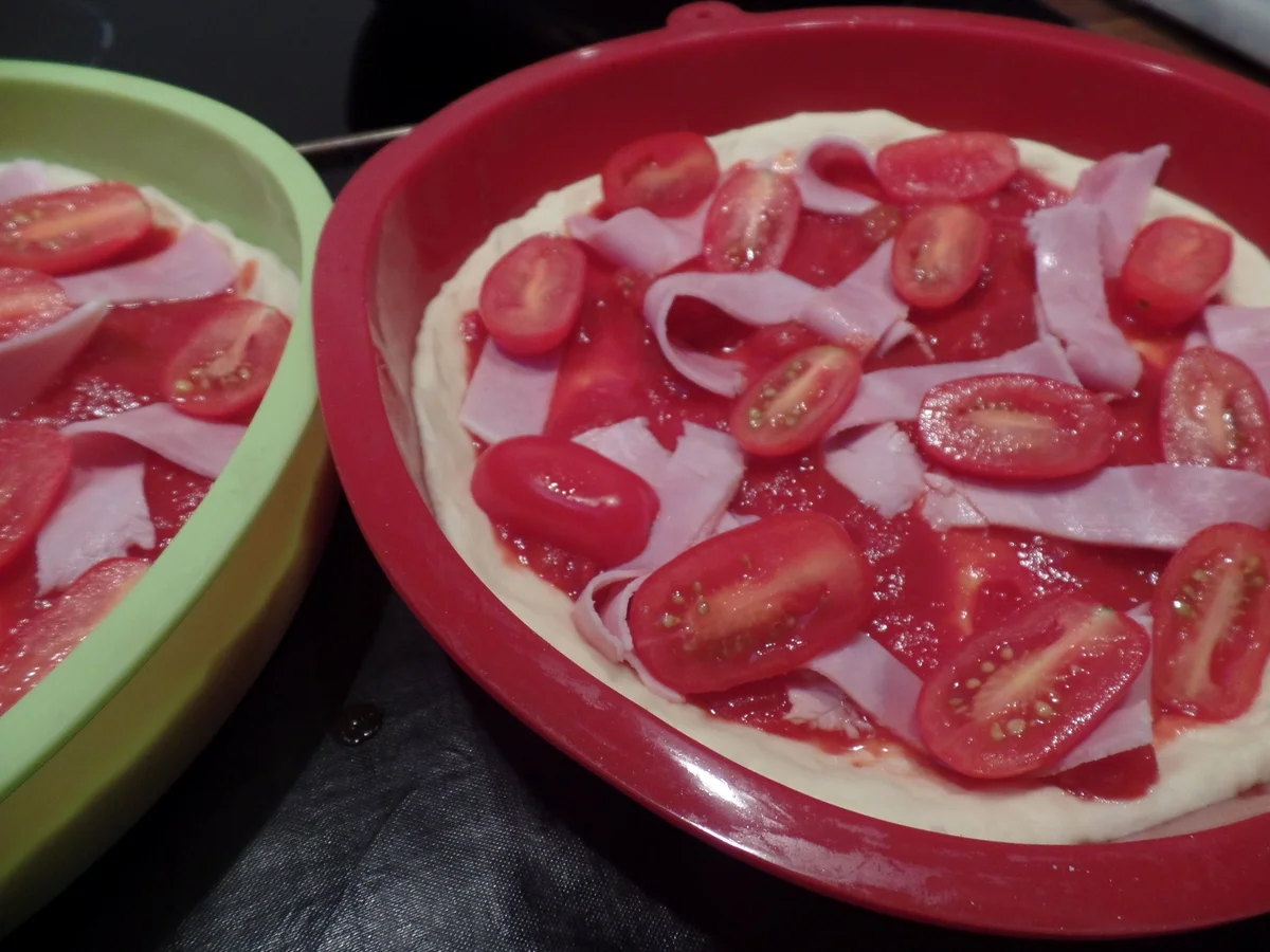 Rezept: Pizza Schinken Bild Nr. 14764 Pizza Schinken - Rezept - Bild Nr. 14764