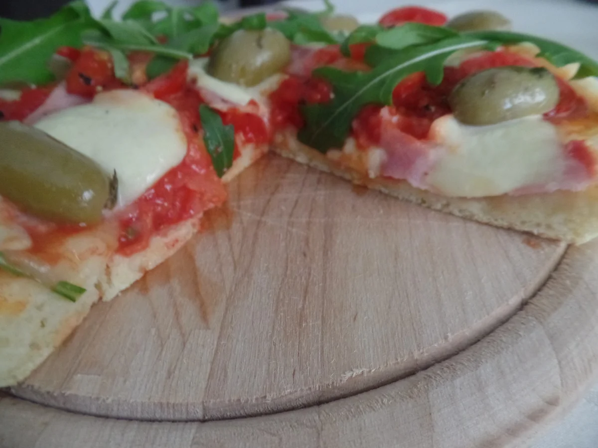 Rezept: Pizza Schinken Bild Nr. 14767 Pizza Schinken - Rezept - Bild Nr. 14767