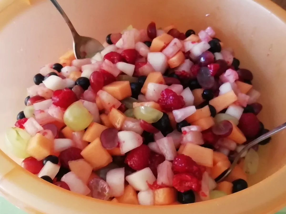 Obstsalat - Rezept - Bild Nr. 2