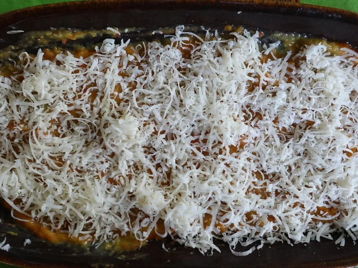 – kulinarische Weltreise – Zucchini-Tomaten Gratin --  Sambal Kue dadar sujini-tomat - Rezept - Bild Nr. 14754