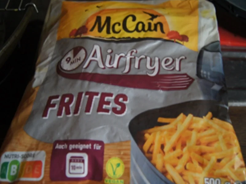 Rezept: Kross gebackenes Seelachsfilet mit Pommes Frites Bild Nr. 9 Kross gebackenes Seelachsfilet mit Pommes Frites - Rezept - Bild Nr. 9