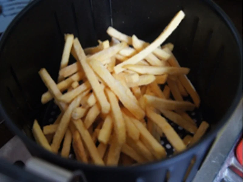 Rezept: Kross gebackenes Seelachsfilet mit Pommes Frites Bild Nr. 10 Kross gebackenes Seelachsfilet mit Pommes Frites - Rezept - Bild Nr. 10