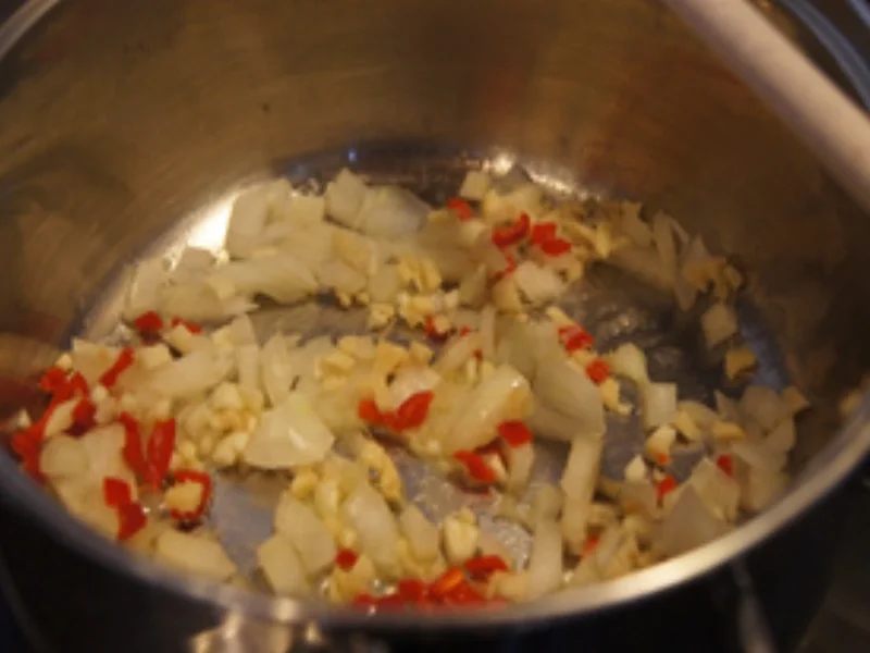 Würziger Rahm-Blattspinat mit Spiegelei und Salbei-Drillingen - Rezept - Bild Nr. 9