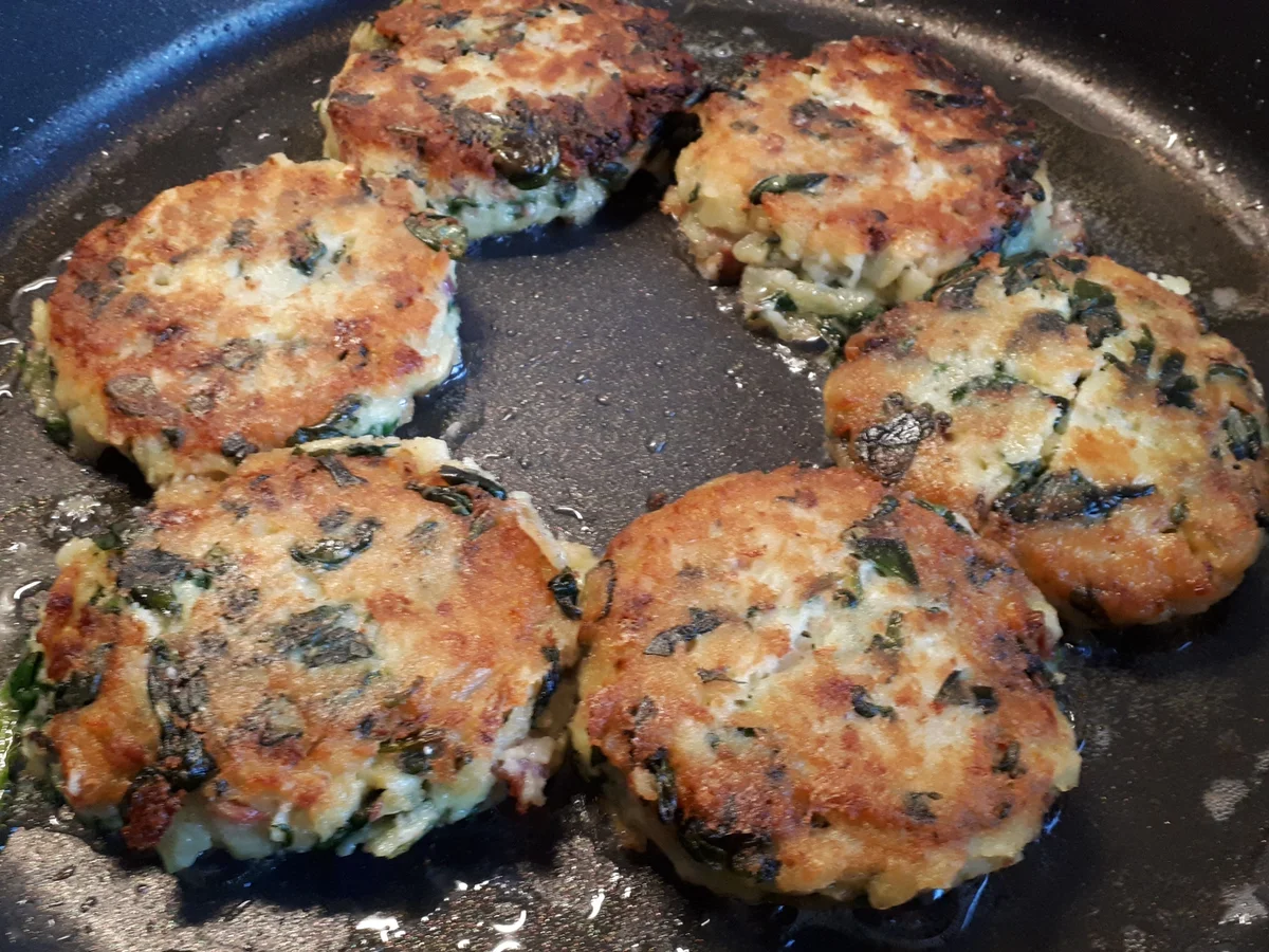 Rezept: KARBASPI -Puffertjes Bild Nr. 14826 KARBASPI -Puffertjes - Rezept - Bild Nr. 14826