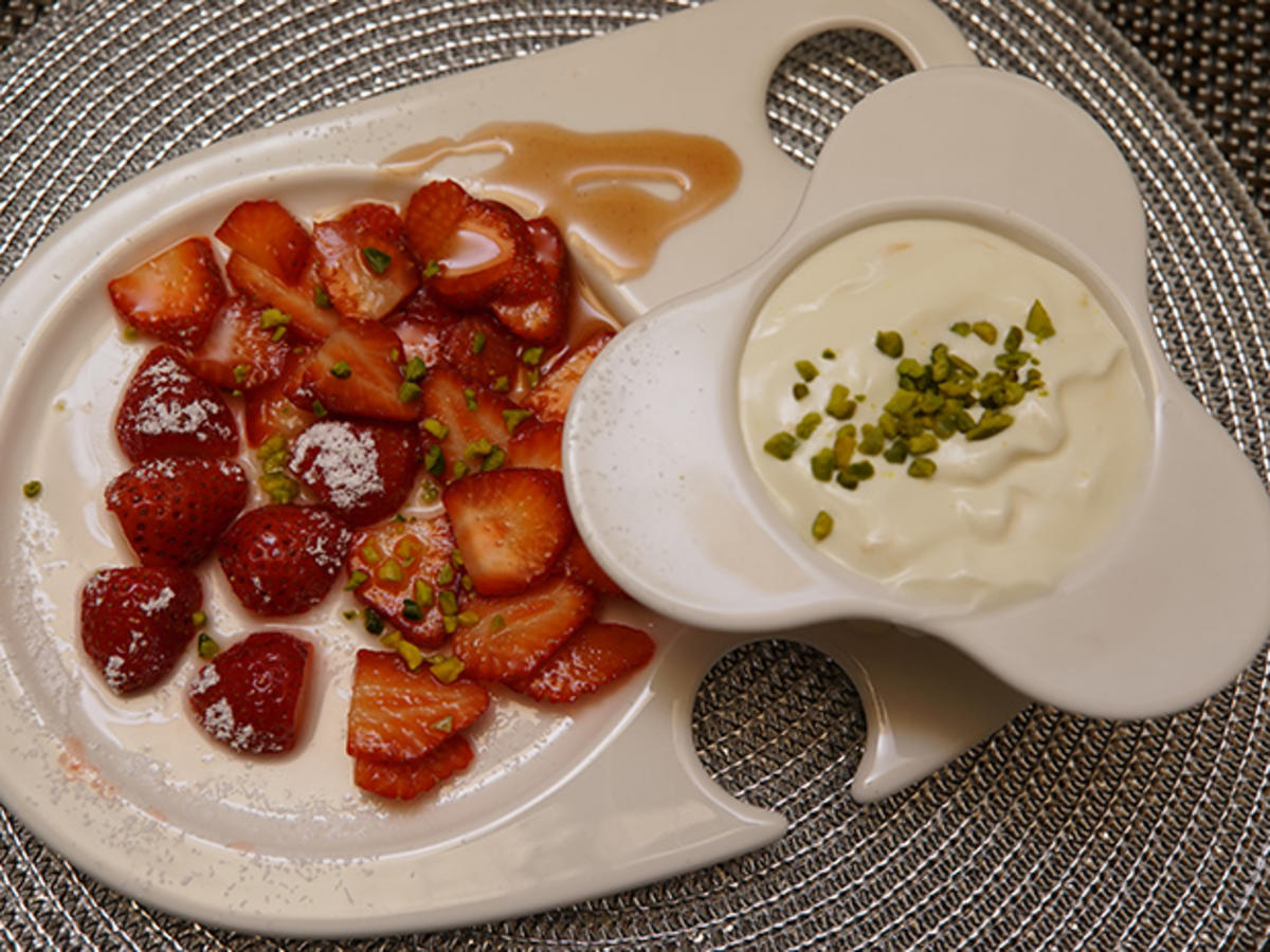 Leichtes Orangenmousse Auf Erdbeer Carpaccio Rezept Kochbar De