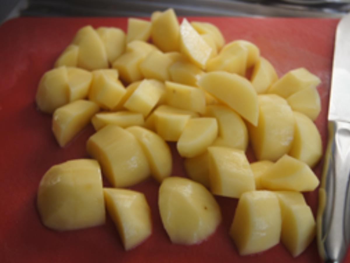 Feine Bratwurst mit Buschbohnen und Kartoffelstampf mit Röstzwiebeln - Rezept - Bild Nr. 9
