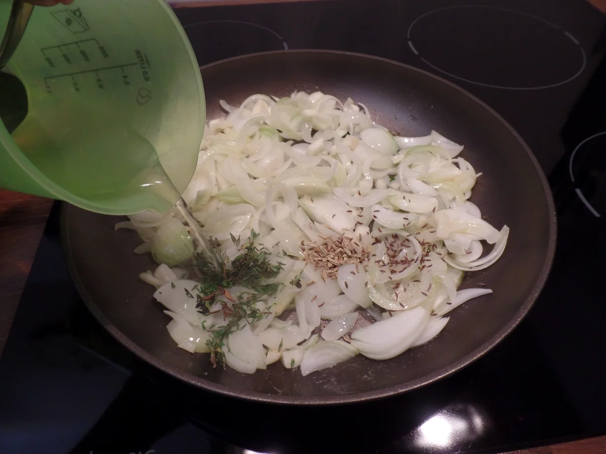 Rezept: Zwiebel-Kuchen Bild Nr. 14825 Zwiebel-Kuchen - Rezept - Bild Nr. 14825