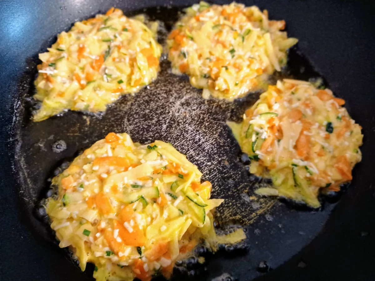 Gemüsepuffer mit Dip - Rezept - Bild Nr. 14825