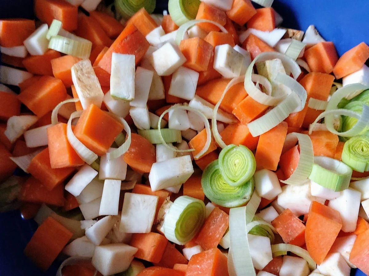 Rezept: Aufgepimpte Linsensuppe Bild Nr. 14834 Aufgepimpte Linsensuppe - Rezept - Bild Nr. 14834