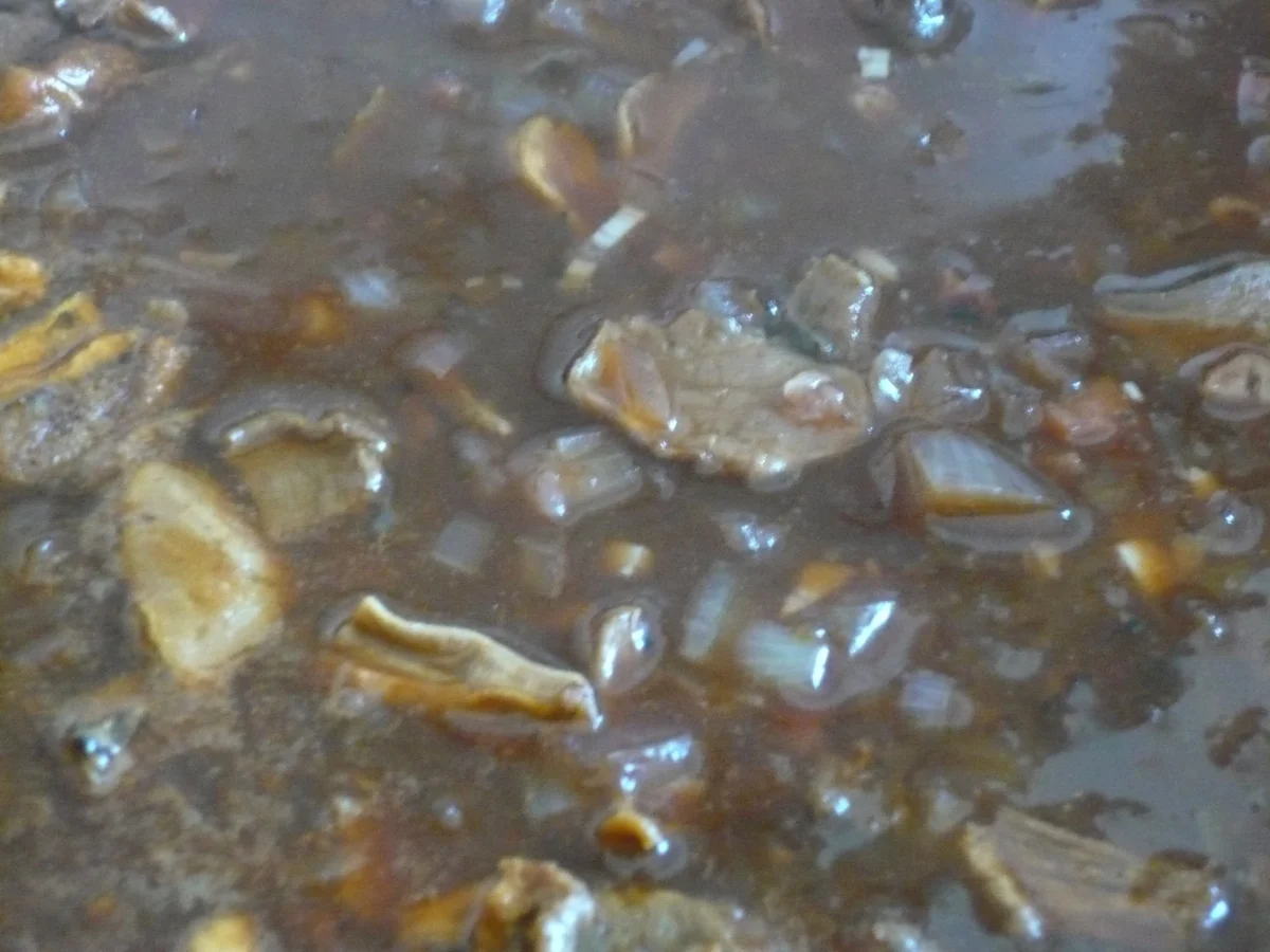 Geschmorte Hochrippe mit Steinpilzen und Roweinsoße - Rezept - Bild Nr. 7