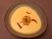 Weiße Tomatensuppe mit Lachspraline und getrockneten Tomatenfilets - Rezept - Bild Nr. 14833